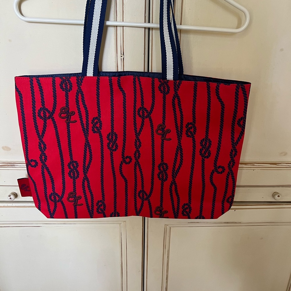 Estée Lauder bag.